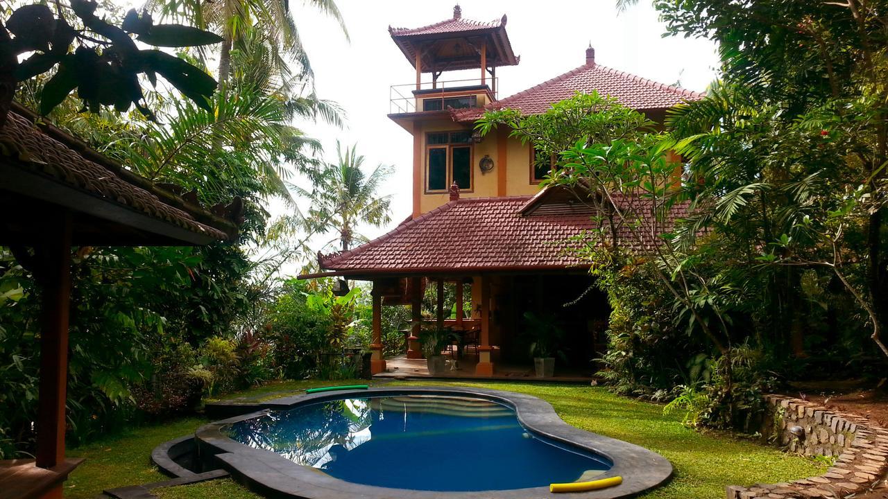 Pondok Manis Bed & Breakfast Singaraja  Exterior photo