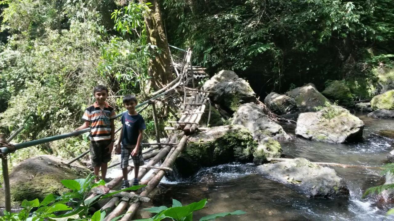 Pondok Manis Bed & Breakfast Singaraja  Exterior photo